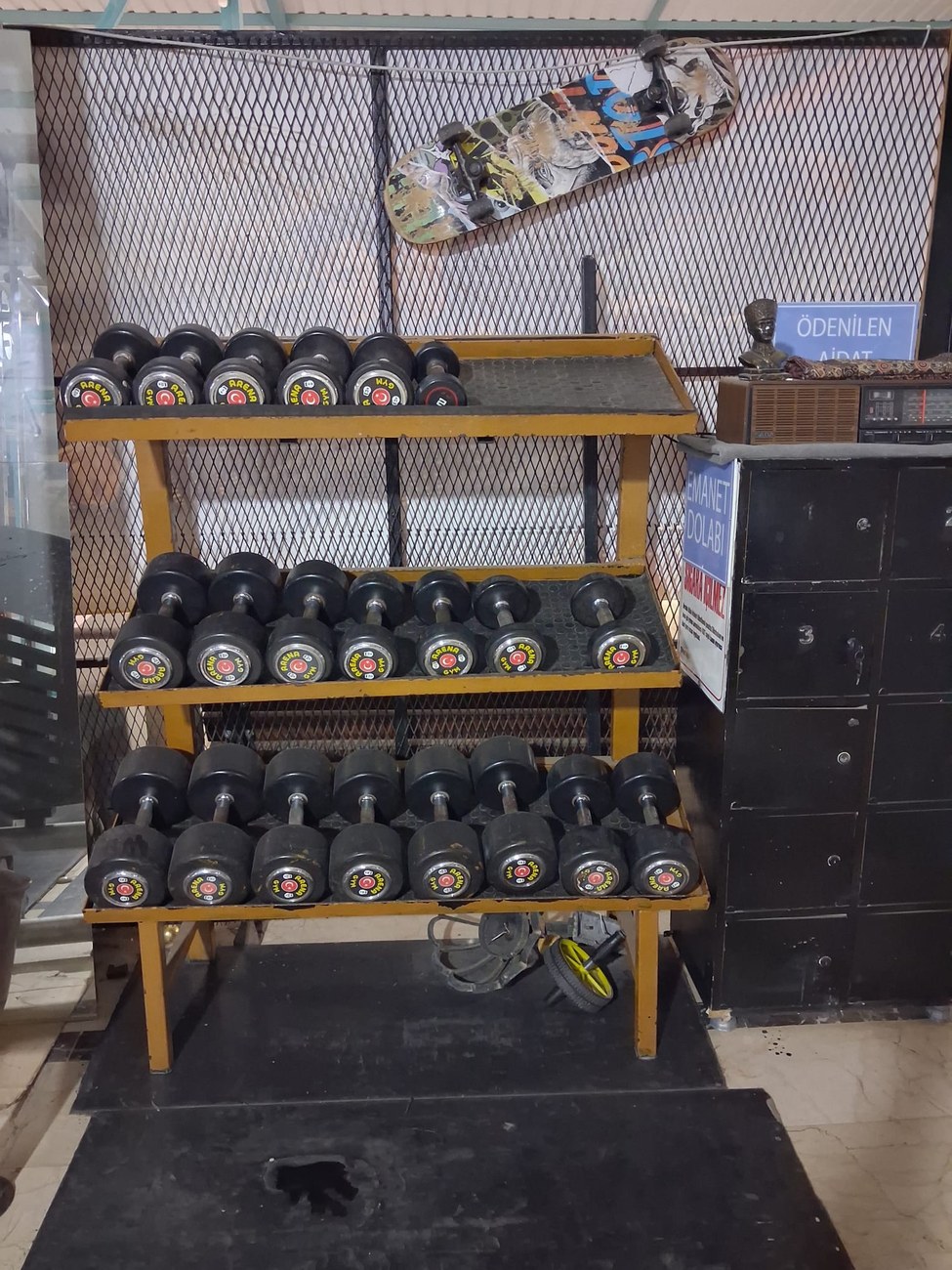 Arena Gym Rambo hantıl rafı
